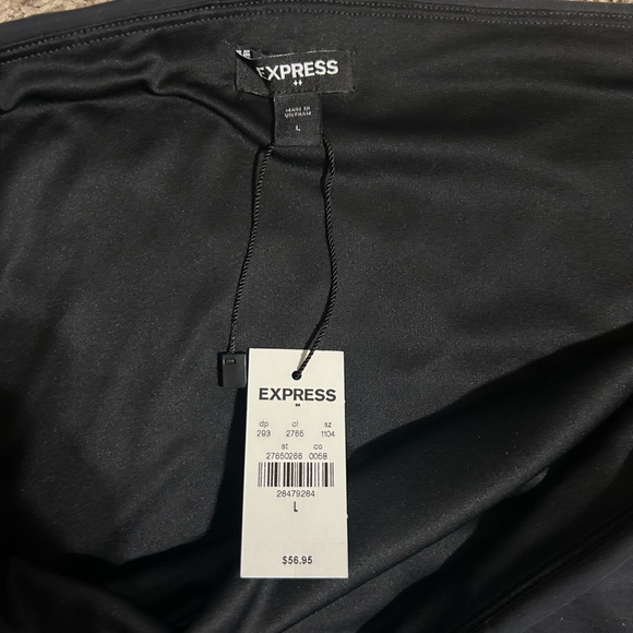 Express skirt - Picture 3 of 3